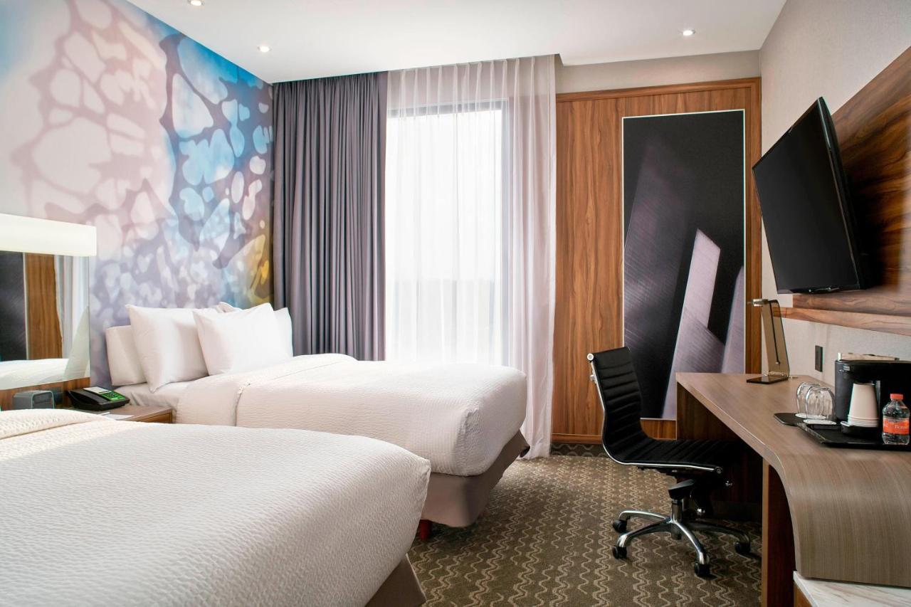 Courtyard By Marriott Mexico City Toreo Eksteriør bilde